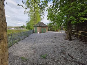 Photo 13- click for photo gallery